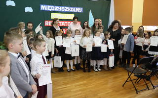 Obraz przedstawiający II etap XIV Powiatowego Konkursu Recytatorskiego - Jerzmanowa