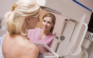 Obraz przedstawiający Bezpłatne badania mammograficzne dla kobiet w wieku od 50 do 69 lat