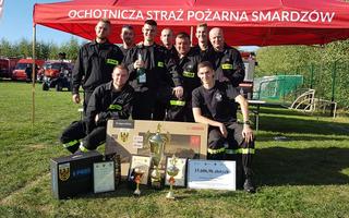 Obraz przedstawiający OSP Smardzów ponownie zdominowała powiatowe zawody strażackie